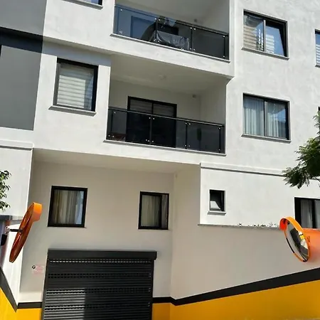 Konak Cleopatra Twin Towers 2 Plus 1 Apartament *